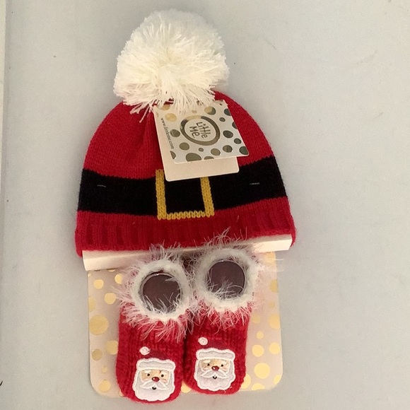 NWT Little Me Holiday hat and booties set - Picture 1 of 5